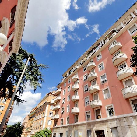Bellezza Al Colosseo - B&B & Apts Рим Екстериор снимка