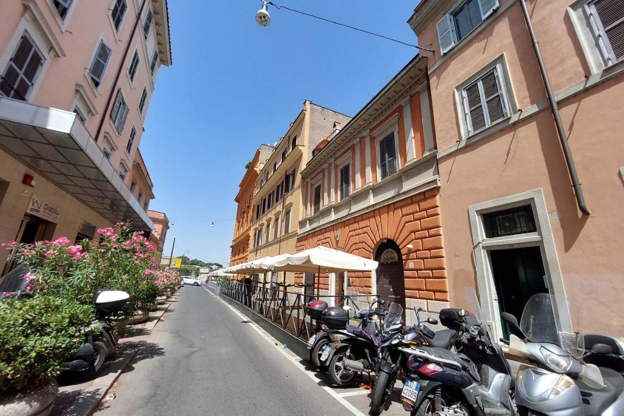 Bellezza Al Colosseo - B&B & Apts Рим Екстериор снимка
