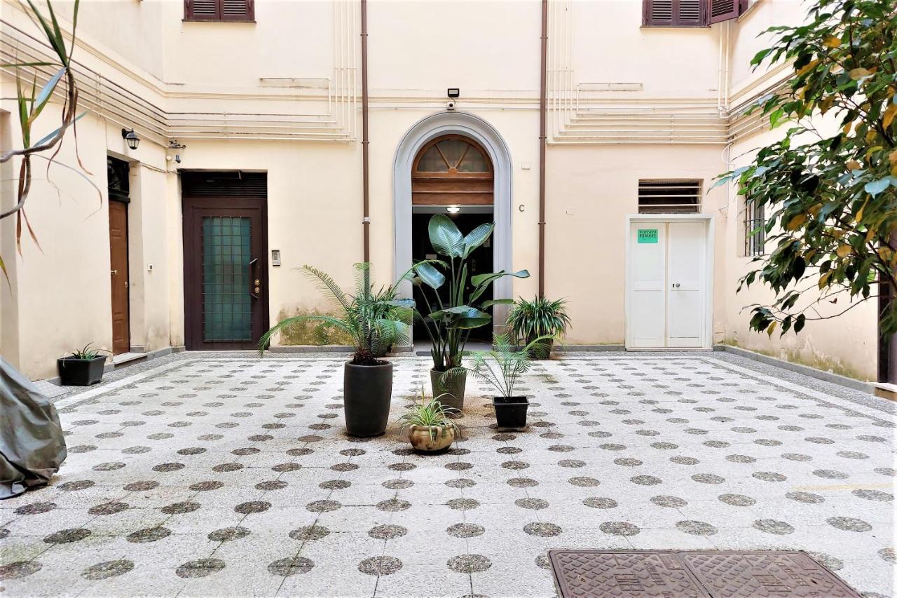 Bellezza Al Colosseo - B&B & Apts Рим Екстериор снимка