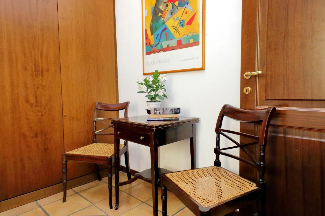 Bellezza Al Colosseo - B&B & Apts Рим Екстериор снимка
