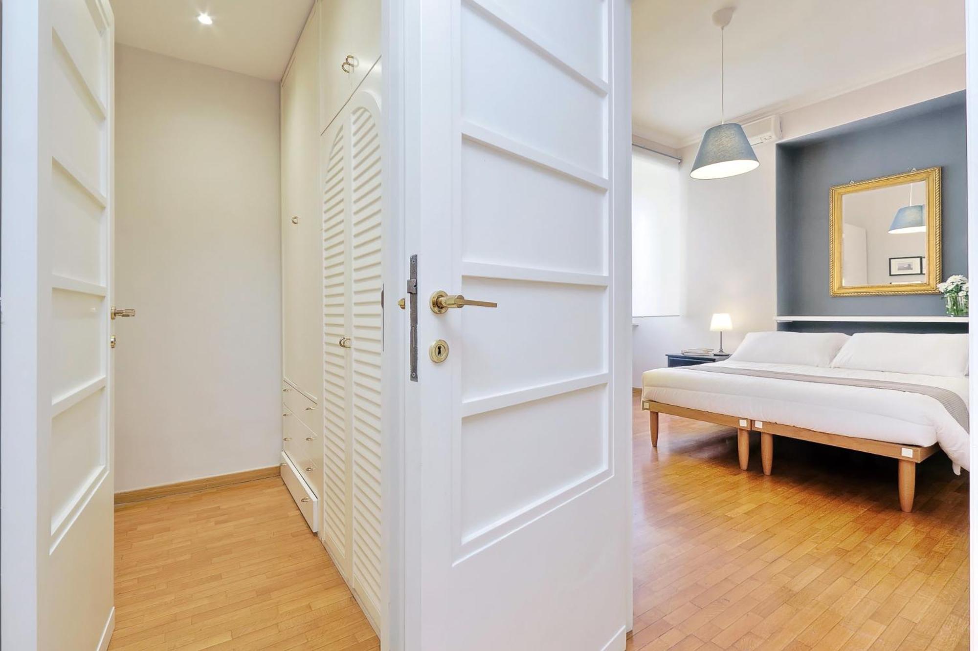 Bellezza Al Colosseo - B&B & Apts Рим Екстериор снимка